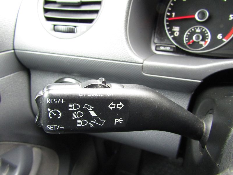 Volkswagen Caddy (2013) 1.6 TDI 75kW  7 MÍST - fotka 29 z 37