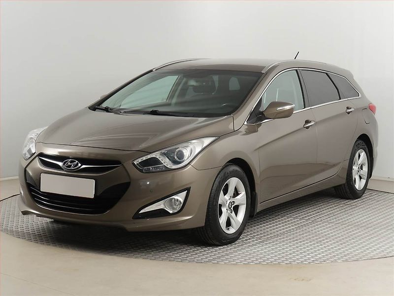 Hyundai i40 (2014) 1.7 CRDi, Tempomat - fotka 2 z 15