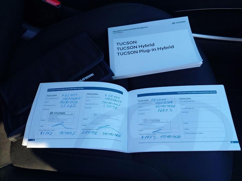 Hyundai Tucson 1,6   1.6T-GDi DCT Style - fotka 24 z 24