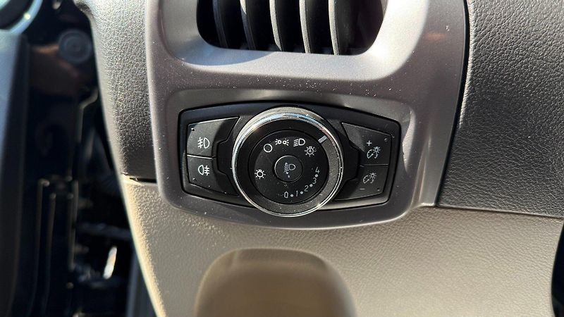 Ford Tourneo Custom (2017) 2.0TDCi 125kW*A/T*8míst*Tažne* - fotka 11 z 23