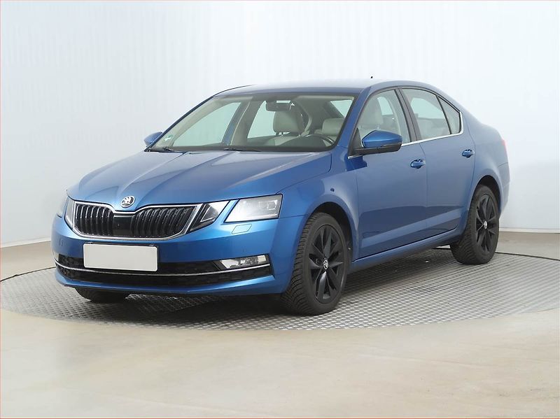 Škoda Octavia (2018) Style 1.4 TSI, Serv.kniha - fotka 2 z 15