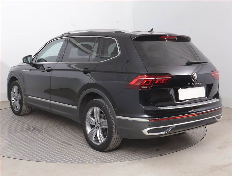 Volkswagen Tiguan (2022) Elegance 2.0 TDI - fotka 4 z 16