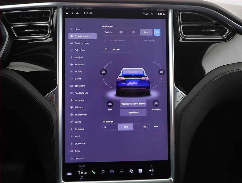 Tesla Model X (2018) 100D, SoH 92% - fotka 13 z 27
