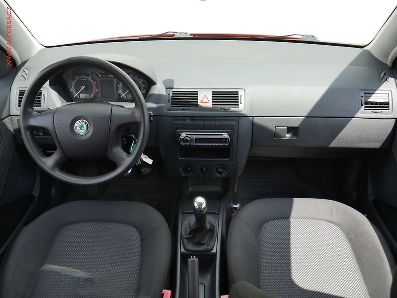 Škoda Fabia (2005) 1.2 HTP, ČR, Ambiente, TZ - fotka 8 z 15