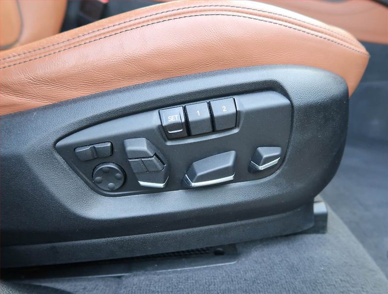 BMW X6 (2018) M Paket xDrive30d - fotka 17 z 23