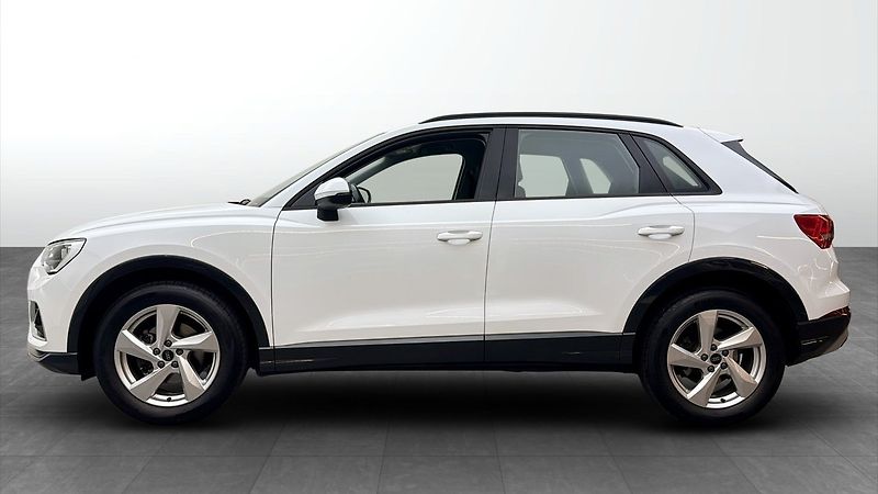 Audi Q3 35TFSI S Tronic LED Cockpit - fotka 3 z 17