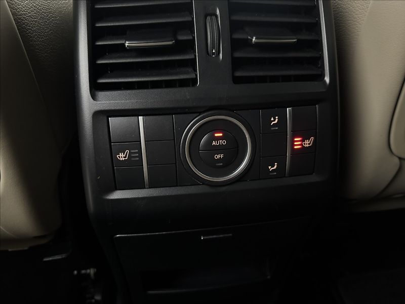 Mercedes-Benz GL 3,0 DPH AMG 4X4 NZTOP 360° TZ - fotka 43 z 48