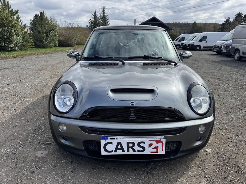 Mini Cooper S 1.6, 120kw, Cooper S - fotka 2 z 28