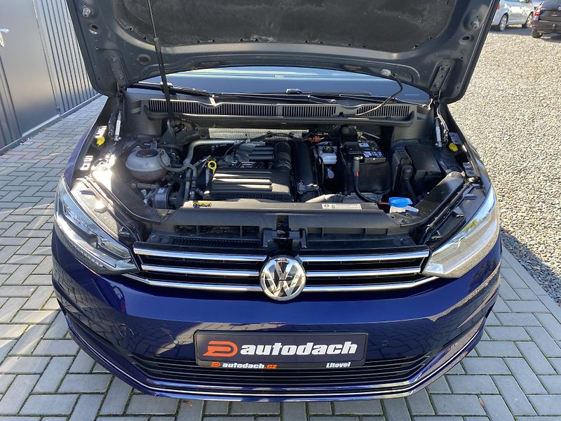 Volkswagen Touran 1.4TSI 110kW- 1xMAJ.-LED- NAVI - fotka 48 z 50