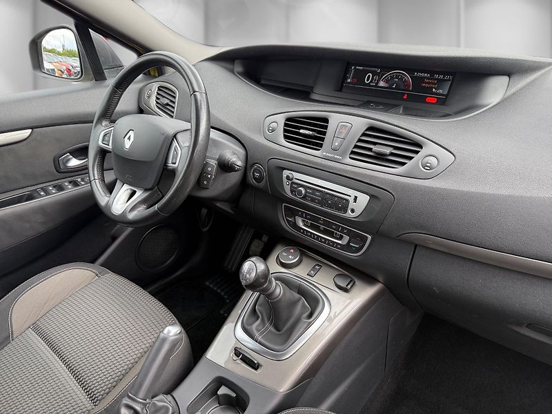 Renault Scénic (2016) 1,2 TCe 85 kW Xmod 1.maj - fotka 21 z 24