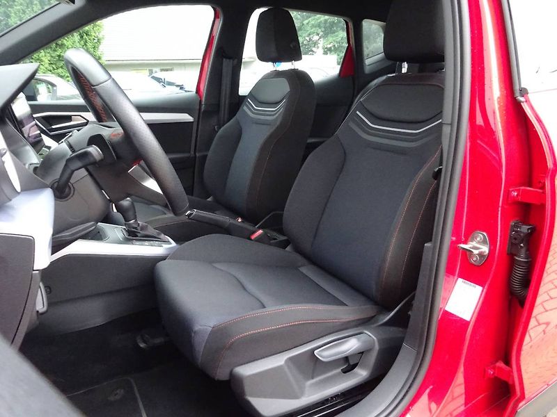 Seat Arona (2024) 1.0 TSI 85KW DSG FR - fotka 18 z 27