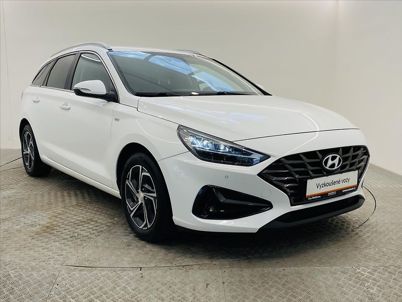 Hyundai i30 1,5 T-GDI 117kW - fotka 24 z 25