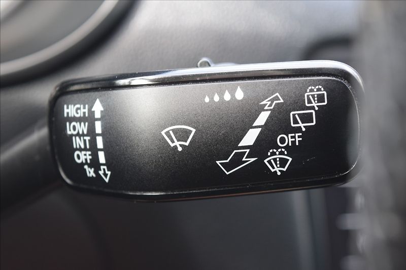 Škoda Octavia 2,0 TDI 110KW DSG NAVIGACE ALU - fotka 31 z 47