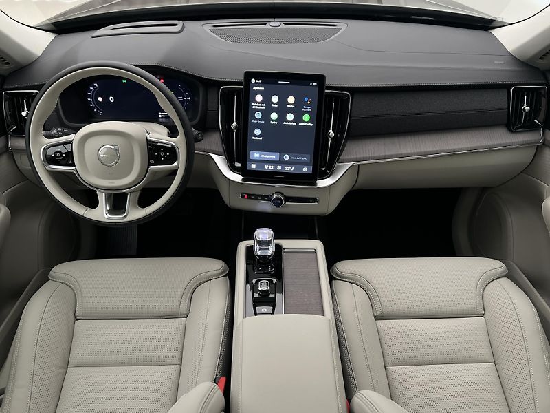Volvo XC90 (2026) T8 AWD AUT RECHARGE DARK PLUS - fotka 2 z 49