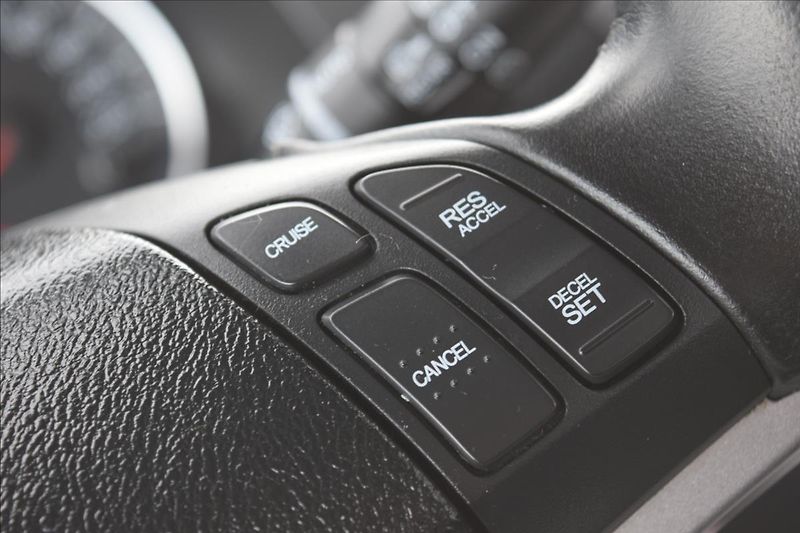 Honda CR-V 2,2 d 103KW TAŽNÉ 4X4 2XKOLA - fotka 38 z 50