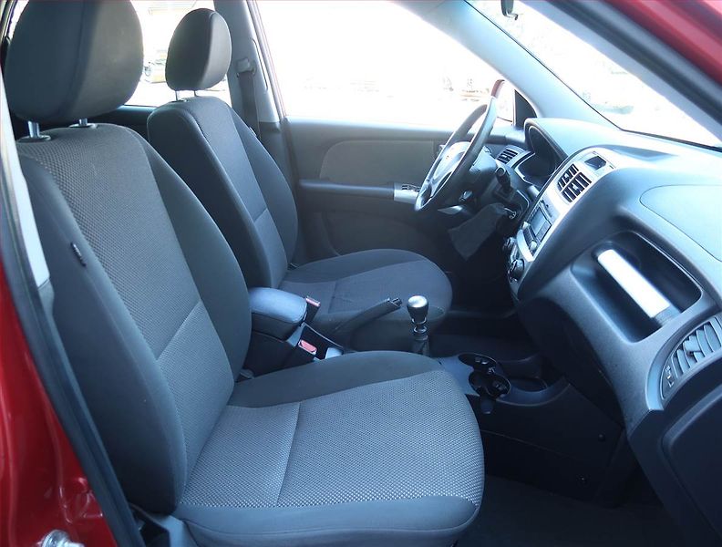 Kia Sportage (2009) 2.0 CRDi, 4X4, Serv.kniha - fotka 9 z 18