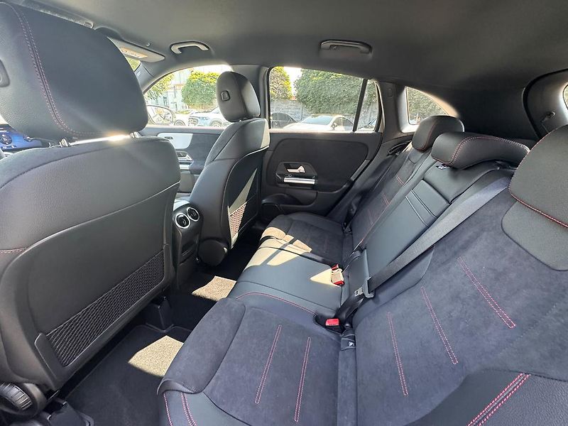 Mercedes-Benz GLA (2026) 200 d 4MATIC - fotka 12 z 22
