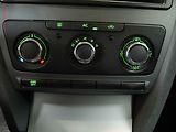 Škoda Octavia (2012) 1.4TSi, ČR, AC, temp, tažné - náhled 13