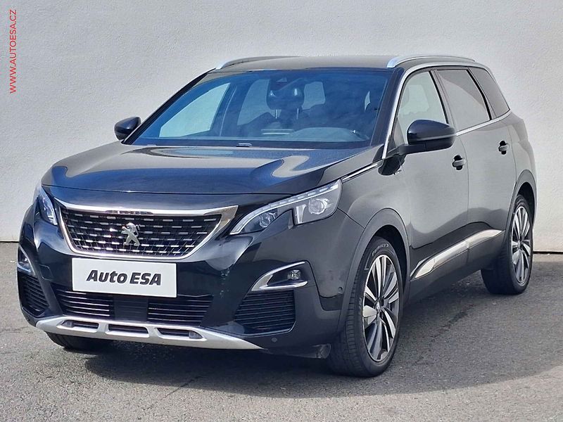 Peugeot 5008 (2018) 1.2 PT, GT Line, LED - fotka 3 z 18