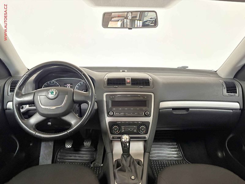 Škoda Octavia (2010) 1.6 TDI, STK10/28 - fotka 8 z 14