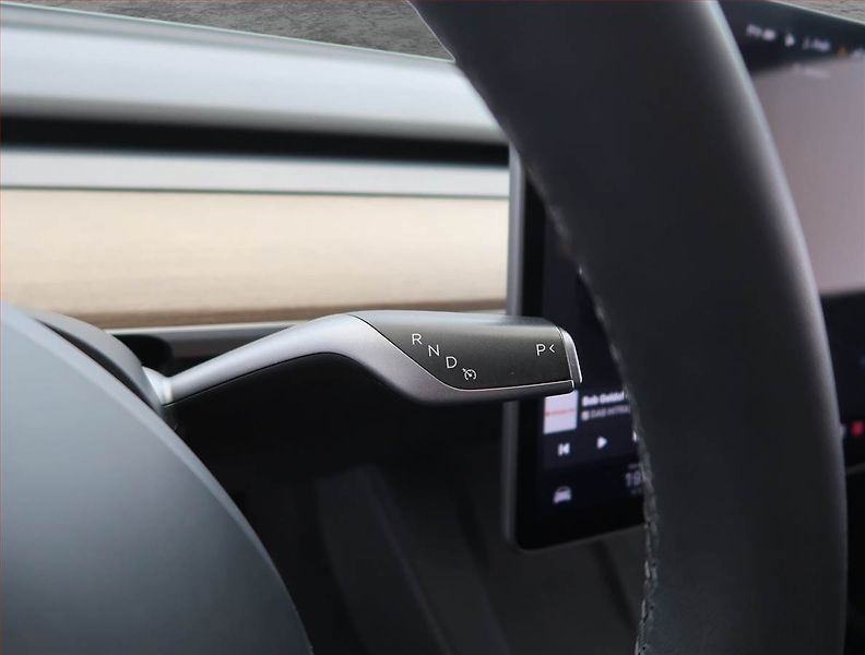 Tesla Model Y (2023) Performance 79kWh, SoH 93% - fotka 12 z 33