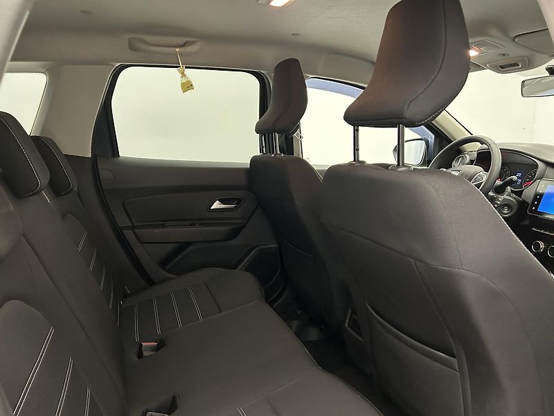 Dacia Duster 1.0 TCE Comfort - fotka 18 z 24