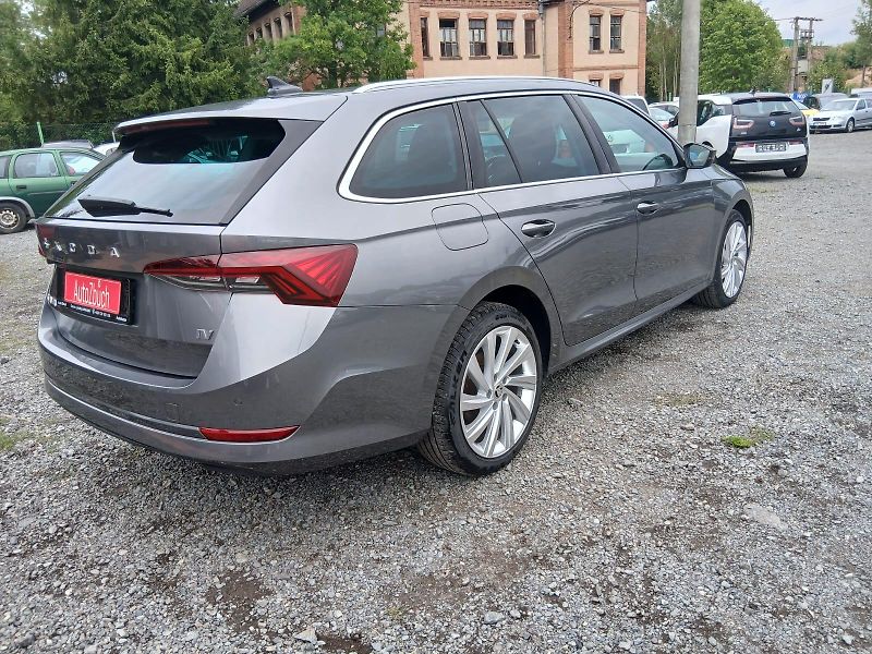 Škoda Octavia 4, iV, Plug in Hybrid, ALU 18 - fotka 10 z 66