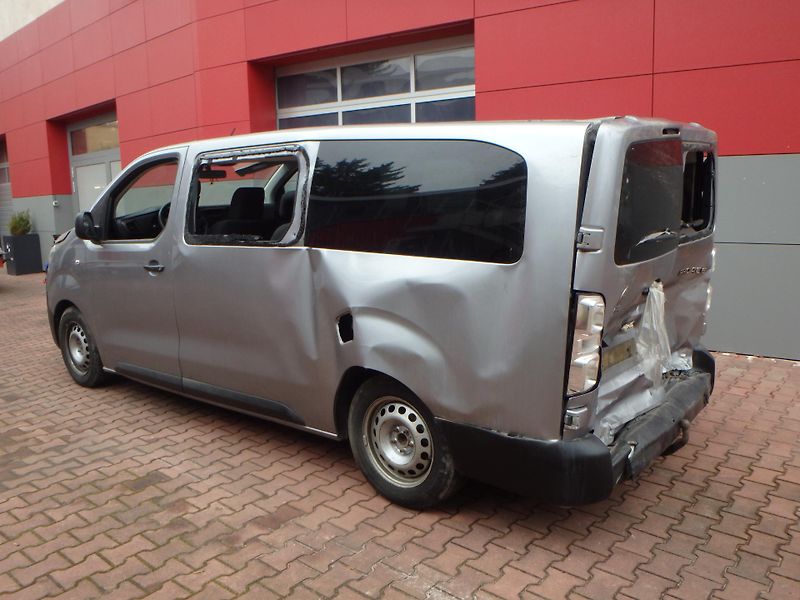 Toyota ProAce Verso  Verso L2  NG16 .0D 4D 140 - fotka 6 z 13