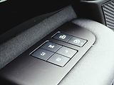 Land Rover Discovery (2026) 3,0 D250 S AWD* - náhled 8