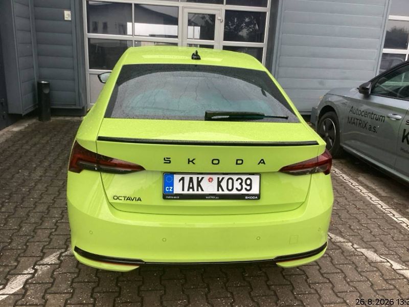Škoda Octavia Sportline 1,5 TSI m-HEV 110kW - fotka 2 z 6