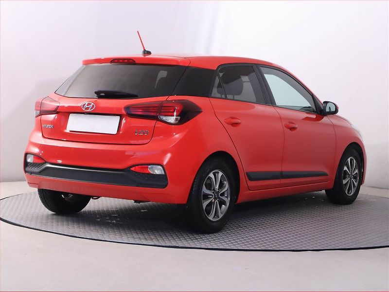 Hyundai i20 (2019) 1.2, Serv.kniha, Tempomat - fotka 5 z 19