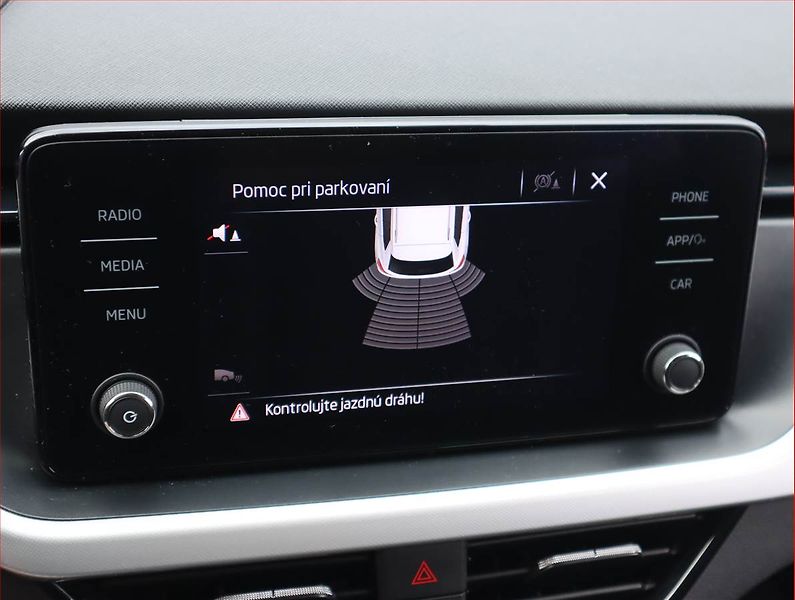 Škoda Kamiq (2019) Style 1.0 TSI, Serv.kniha - fotka 20 z 20