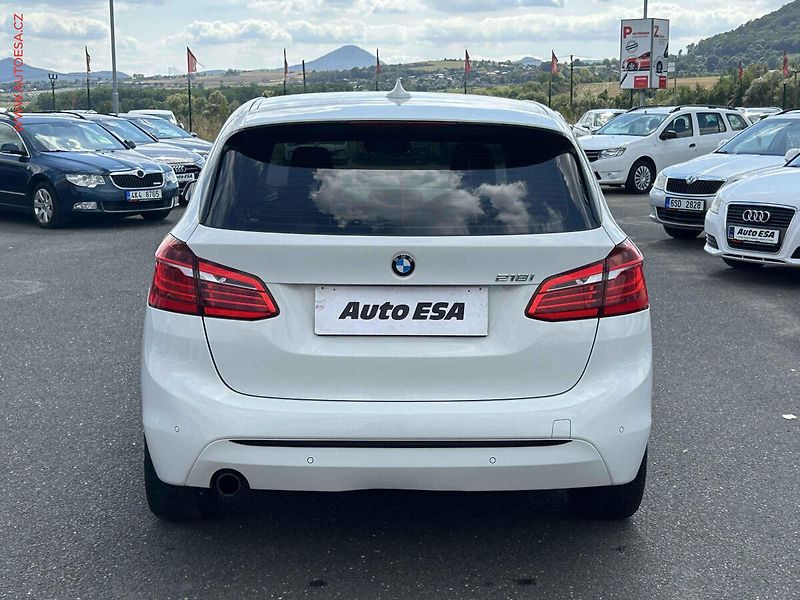 BMW Řada 2 (2016) 1.5i, ČR, autoAC, temp - fotka 5 z 19