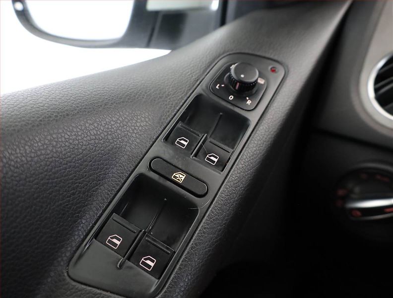 Volkswagen Tiguan (2010) Track&Field 2.0 TDI, 4X4 - fotka 15 z 18