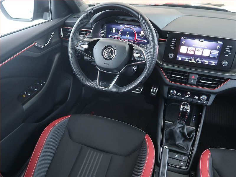 Škoda Kamiq (2022) Monte Carlo 1.0 TSI - fotka 7 z 13