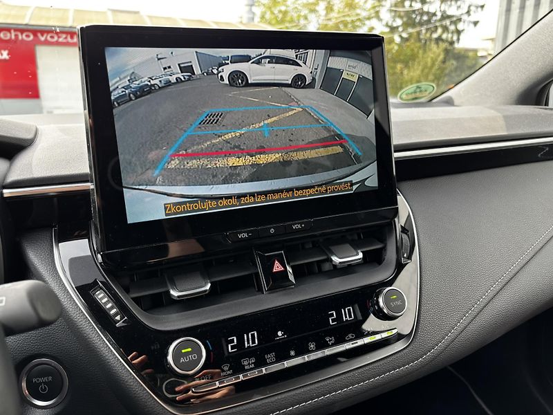 Toyota Corolla (2024)  Touring Sports Style 1.8 - fotka 8 z 13
