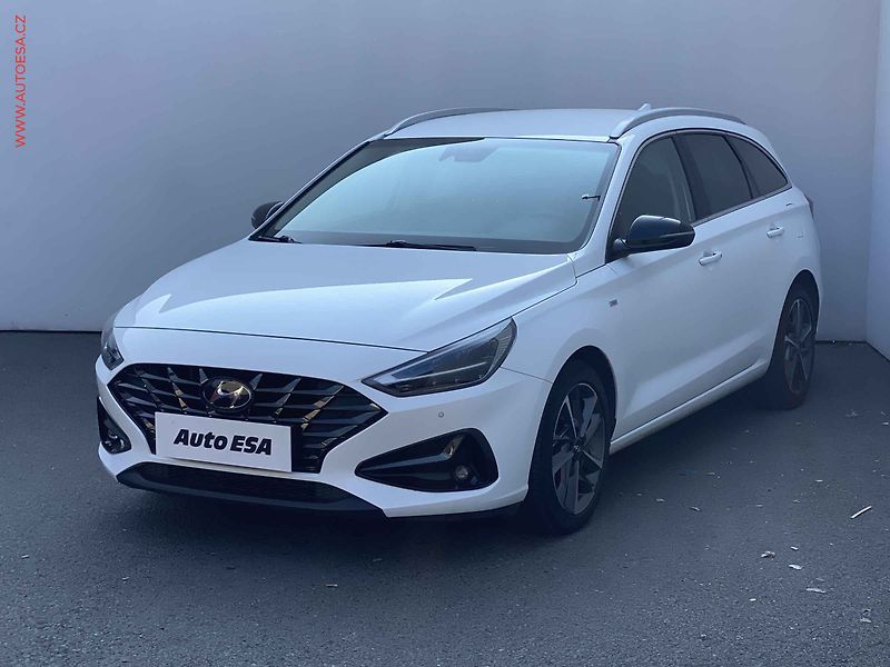 Hyundai i30 (2021) 1.5 TGDi MHEV, 1.maj,ČR - fotka 3 z 20