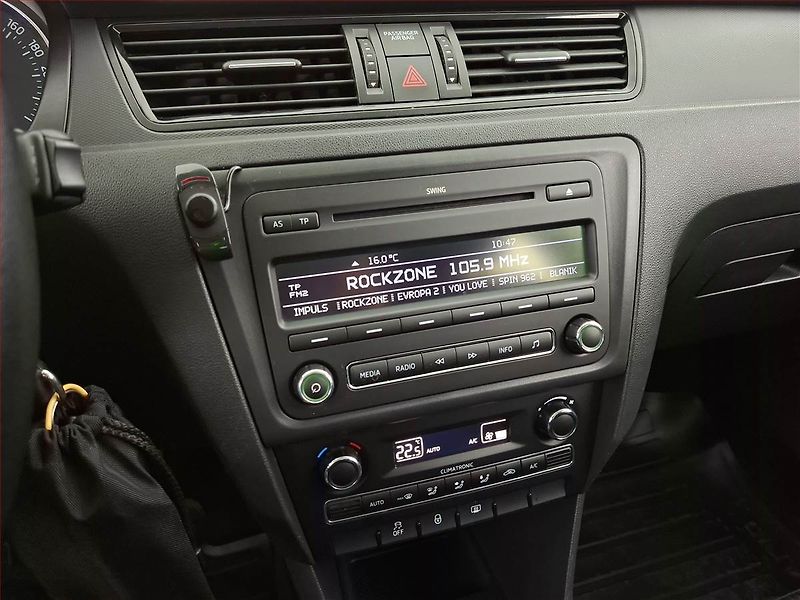 Škoda Rapid (2013) Ambition 1.2 TSI - fotka 12 z 15