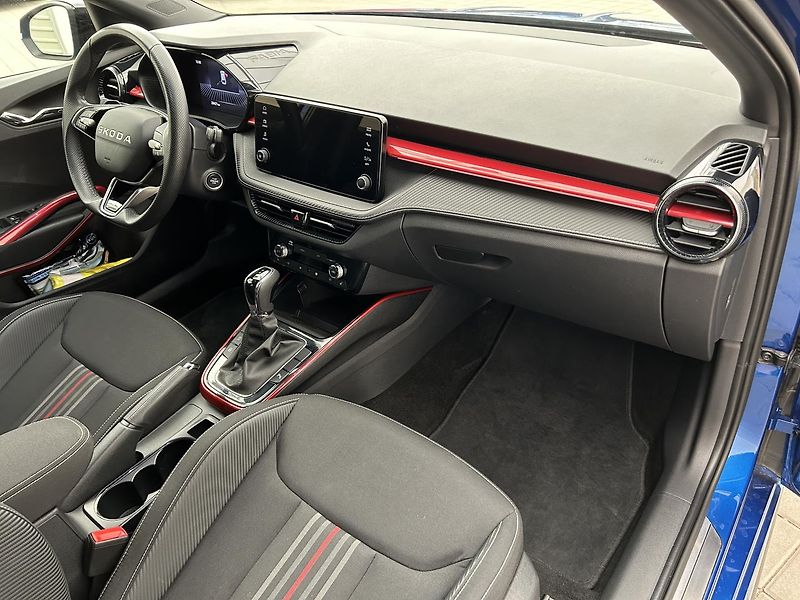 Škoda Fabia 1.0 TSI Monte Carlo - fotka 26 z 29