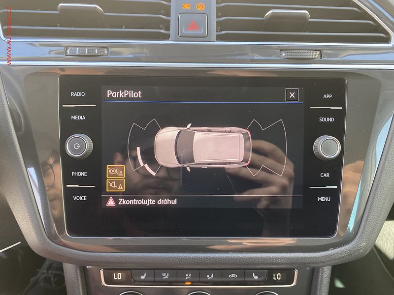Volkswagen Tiguan (2019) 2.0 TDi, Highline, LED - fotka 17 z 18