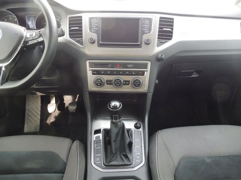 Volkswagen Golf Sportsvan (2018) Comfort Edition 1,4 TSI 92kW - fotka 11 z 24