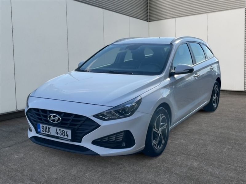 Hyundai i30 1,0 TGDI Family Comfort - fotka 3 z 11