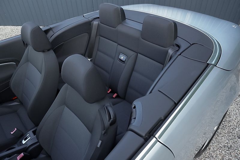 Volkswagen EOS 1.4 TSI NOVÁ STŘECHA - fotka 27 z 31