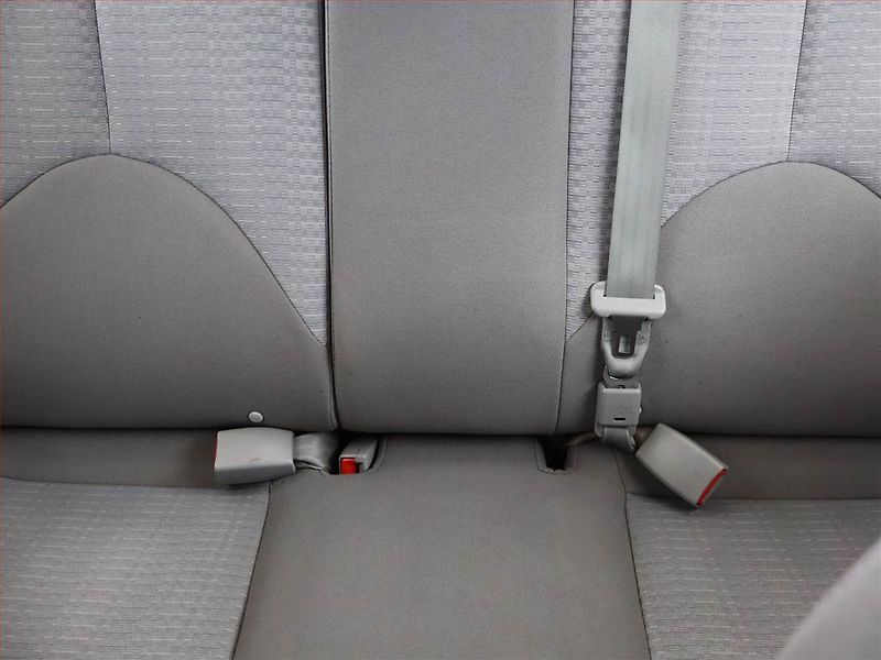 Hyundai Accent (2008) 1.4i, po STK, jezdí dobře - fotka 8 z 12