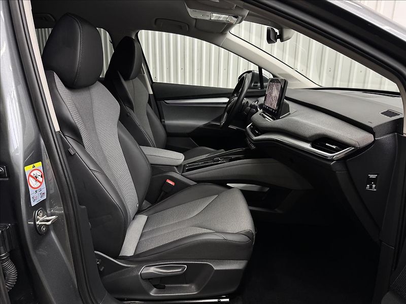 Škoda Enyaq IV80 ACC TAŽNÉ MATRIX LED - fotka 43 z 47