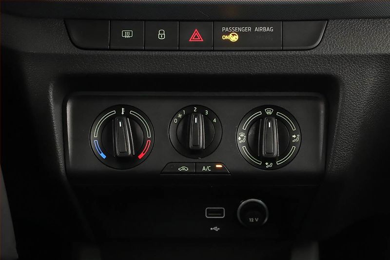 Škoda Fabia (2018) 1.0 TSI, ČR,1.maj, Serv.kniha - fotka 10 z 13