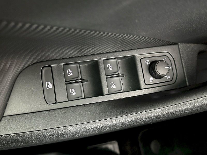 Škoda Kamiq (2025) DSG 1.5TSI 110kW Monte Carlo - fotka 27 z 33