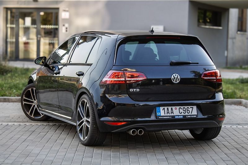 Volkswagen Golf - fotka 6 z 30