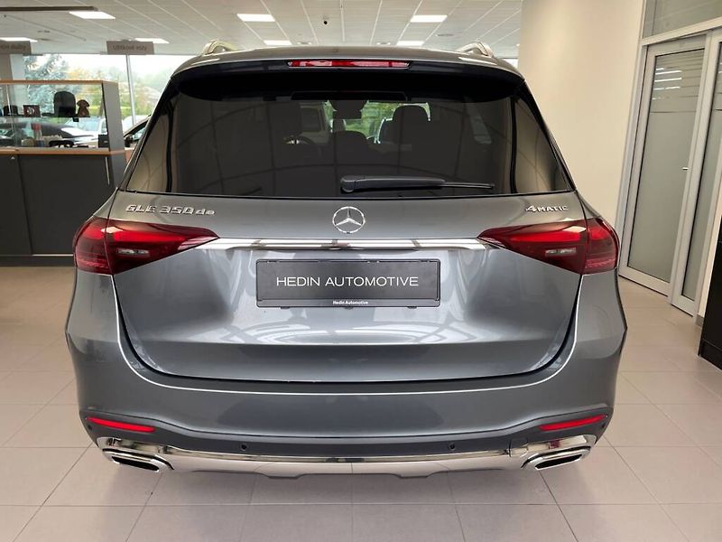 Mercedes-Benz GLE (2026) 350 de 4MATIC - fotka 4 z 6