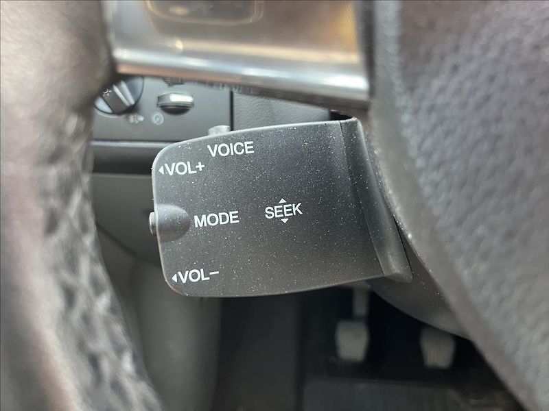 Ford Focus 1,8 i KLIMA 2x KOLA VYHŘ. OKNO - fotka 20 z 37